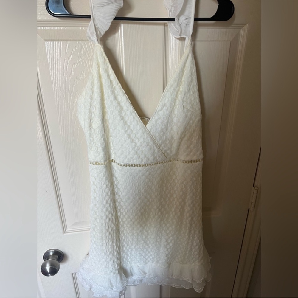 Brand new selfie Leslie dress. Never worn.